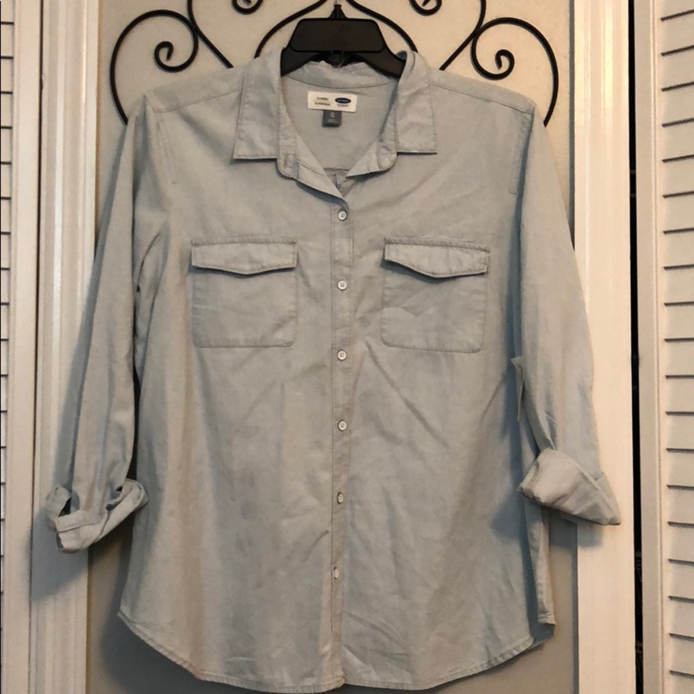 Old Navy Jean Shirt size XL